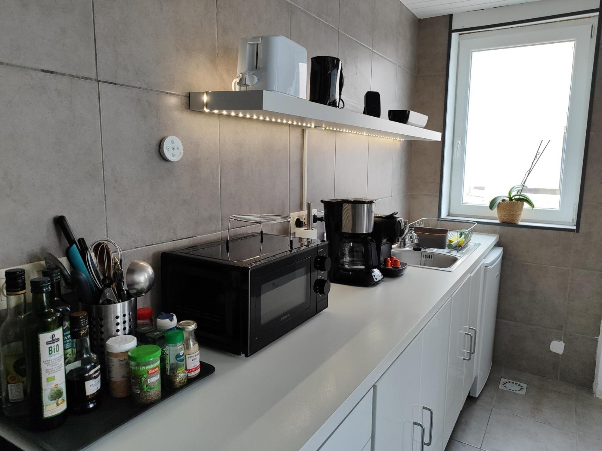 Appartement Spacieux Avec Parking Et Terrasse De Panne Bagian luar foto