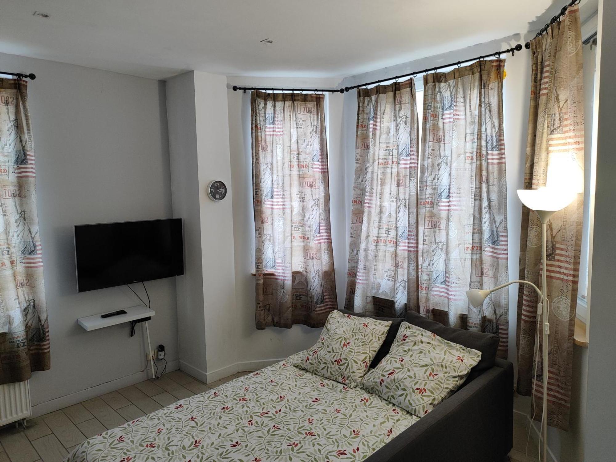 Appartement Spacieux Avec Parking Et Terrasse De Panne Bagian luar foto
